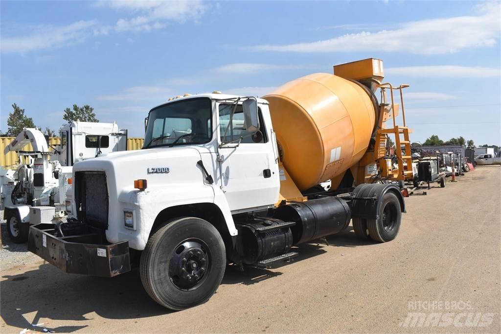 Ford LN7000 Beton-Mischfahrzeuge