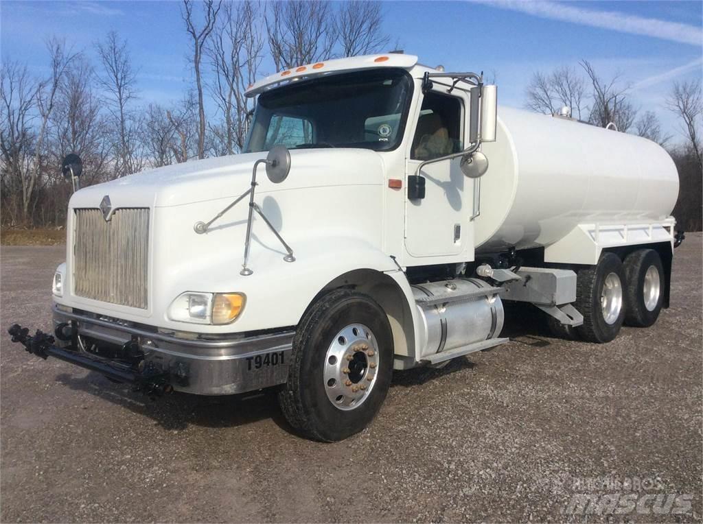 International 9400 Wassertanker