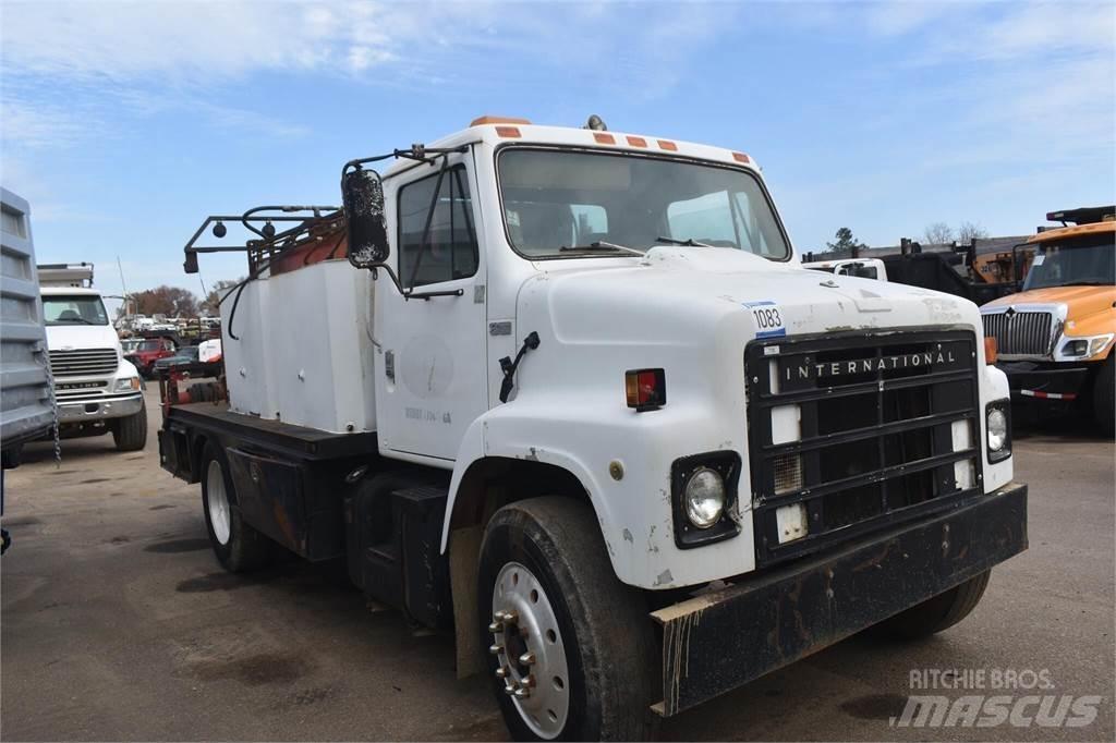 International S2300 Tankwagen