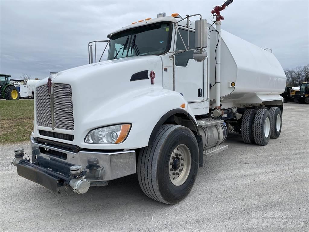 Kenworth T440 Wassertanker