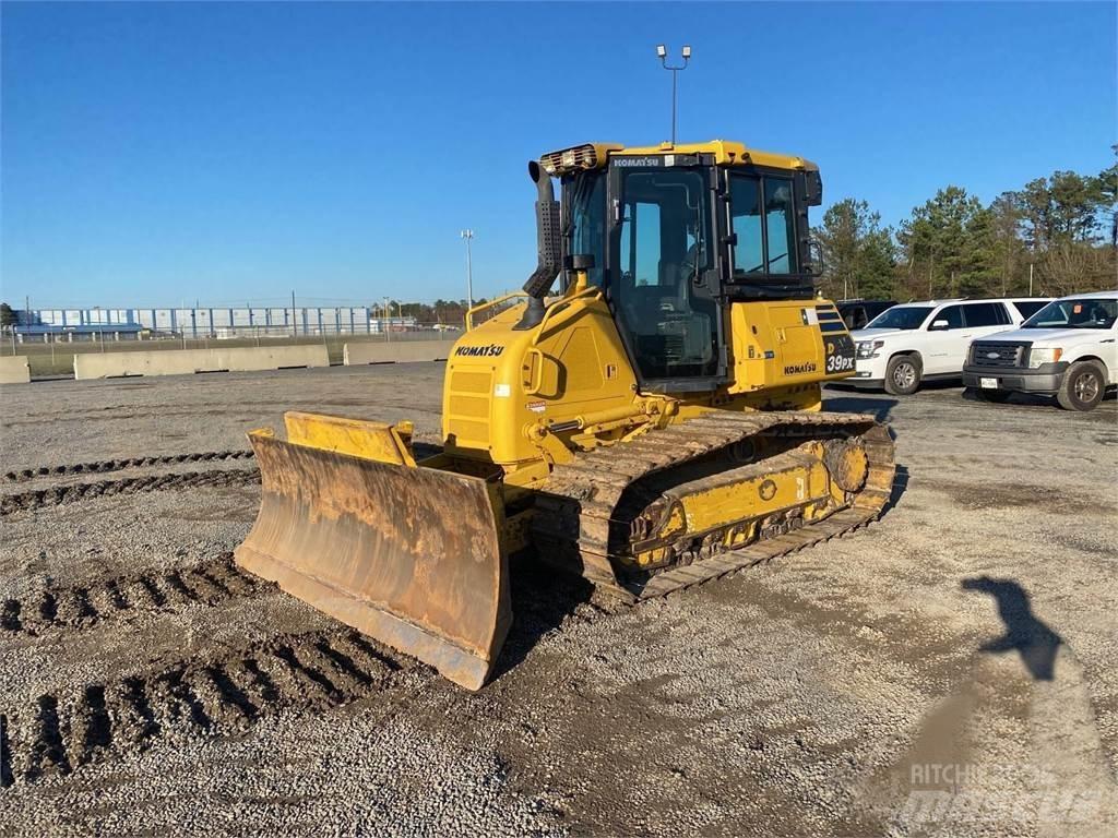 Komatsu D39PX-24 Bulldozer