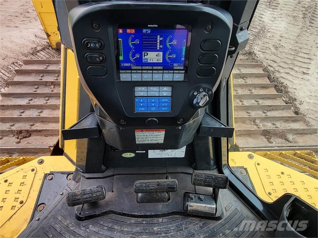 Komatsu D65PX-18 Bulldozer