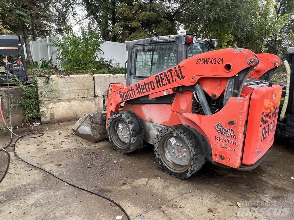 Kubota SSV75 Kompaktlader