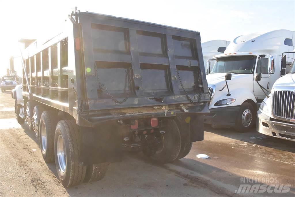 Mack GRANITE CV713 Kipper