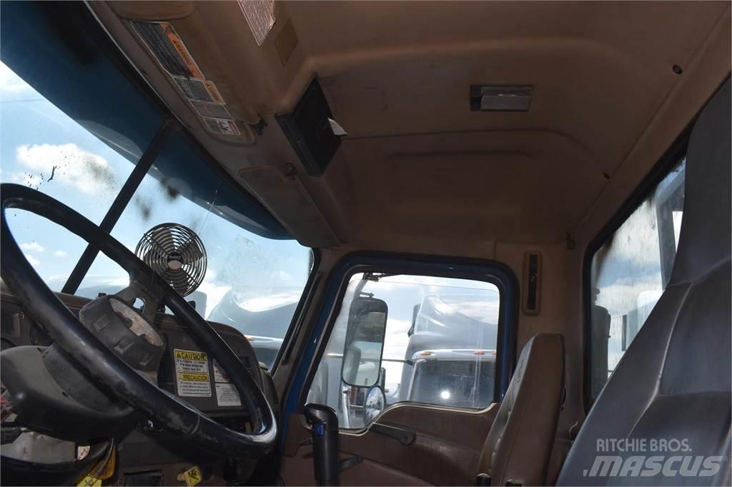 Mack GRANITE CV713 Kranwagen