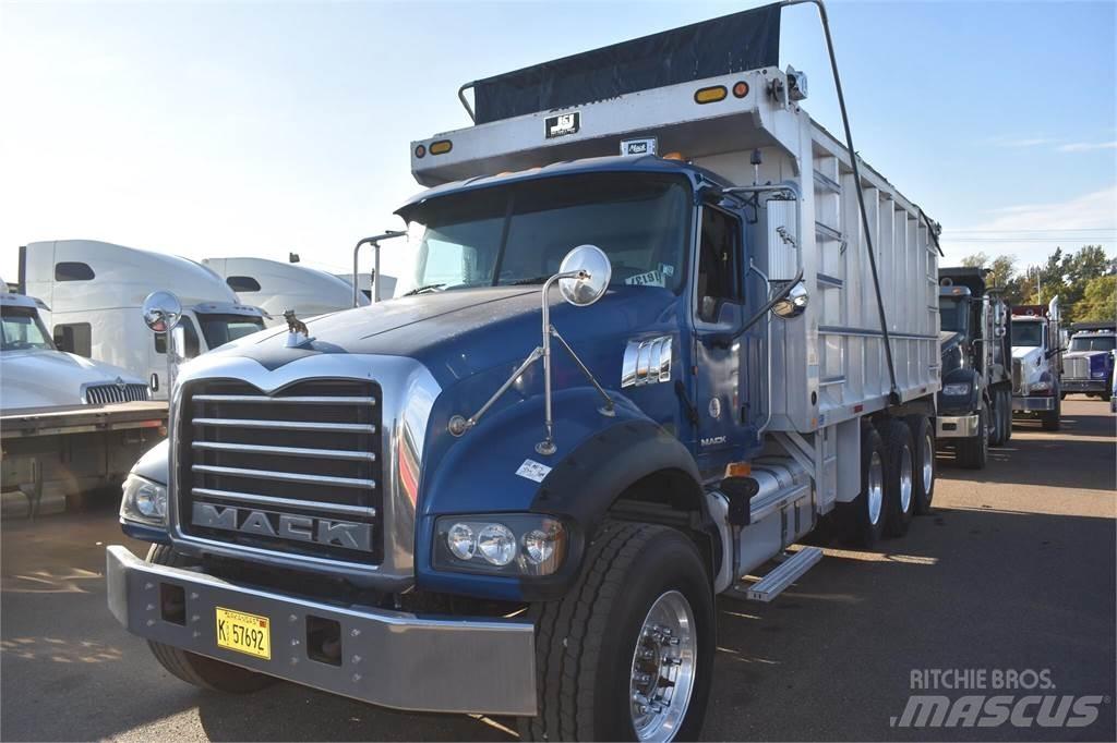 Mack GRANITE GU713 Kipper