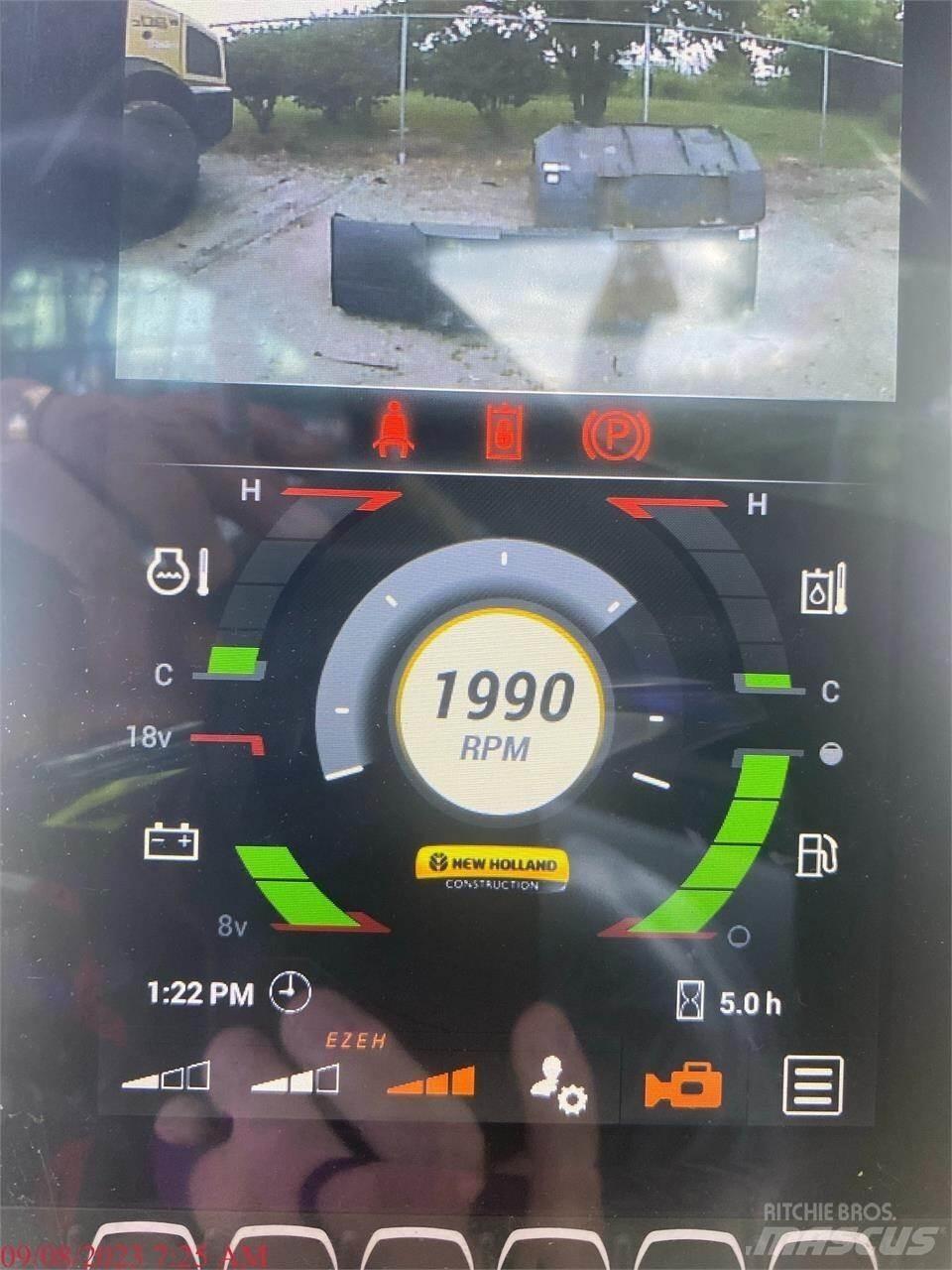 New Holland C332 Kompaktlader