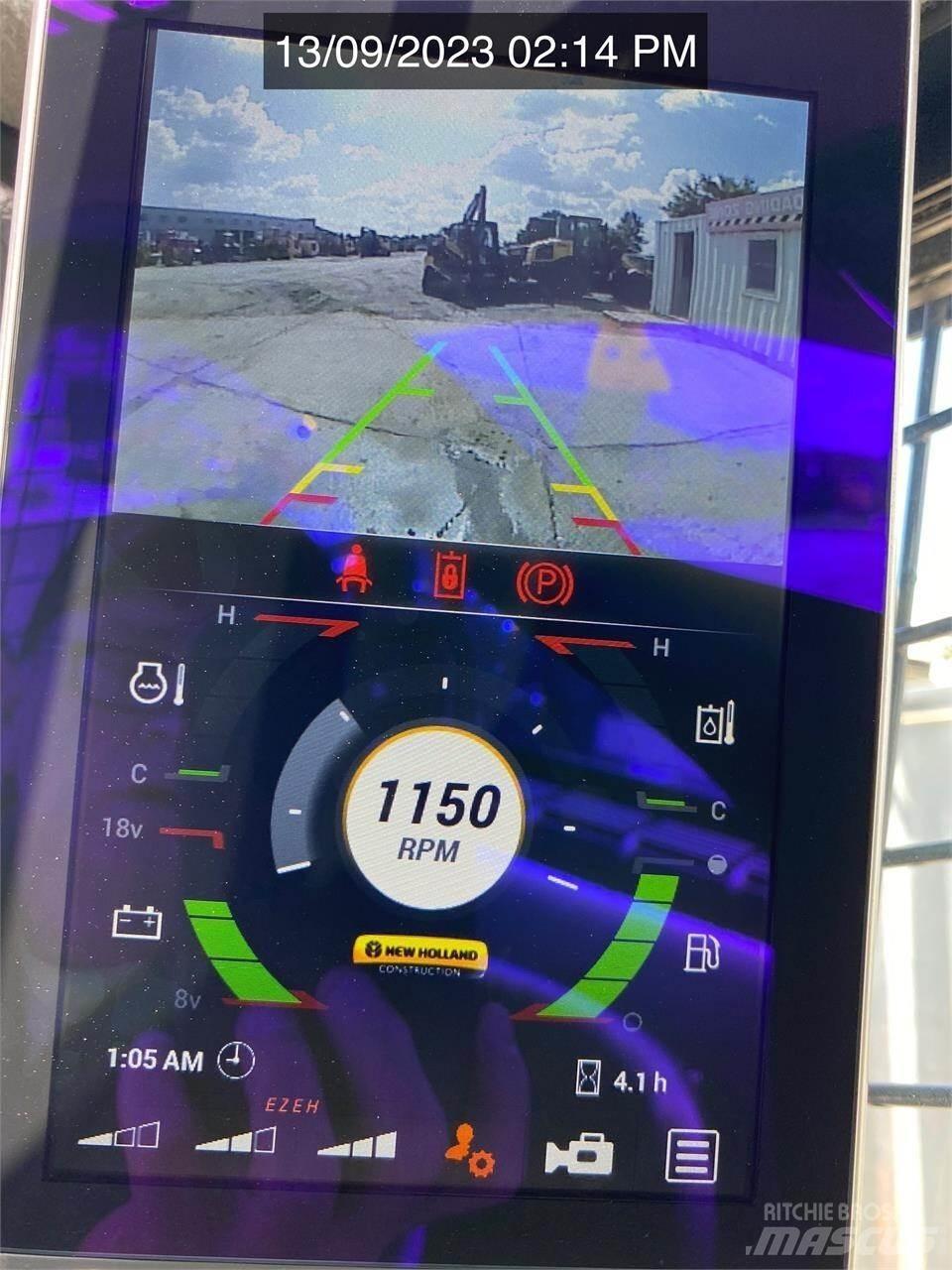 New Holland C332 Kompaktlader