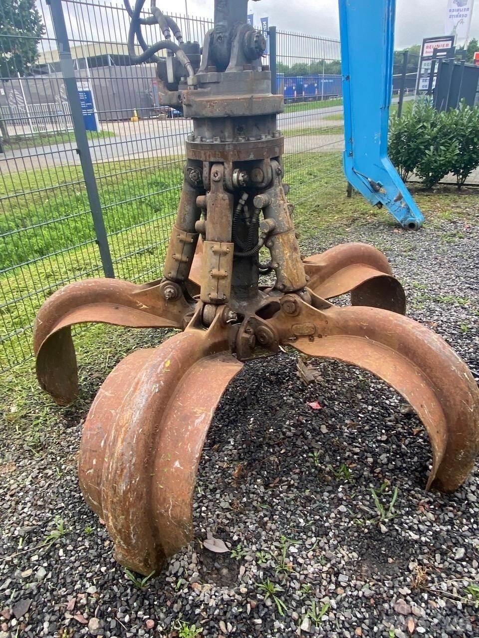 Sennebogen 818EM Materialumschlag