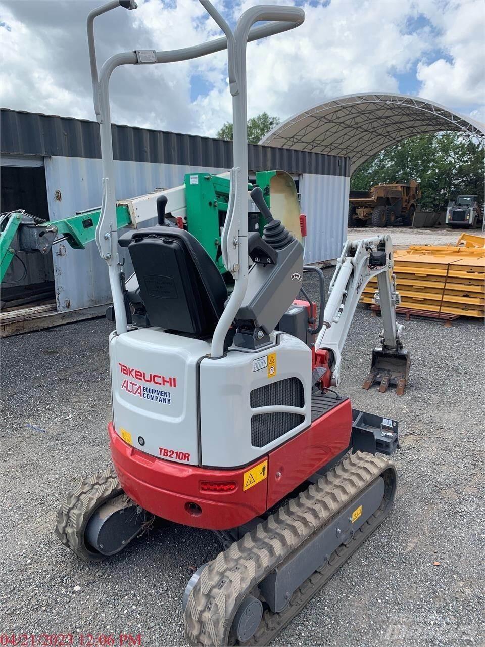 Takeuchi TB210R Minibagger < 7t
