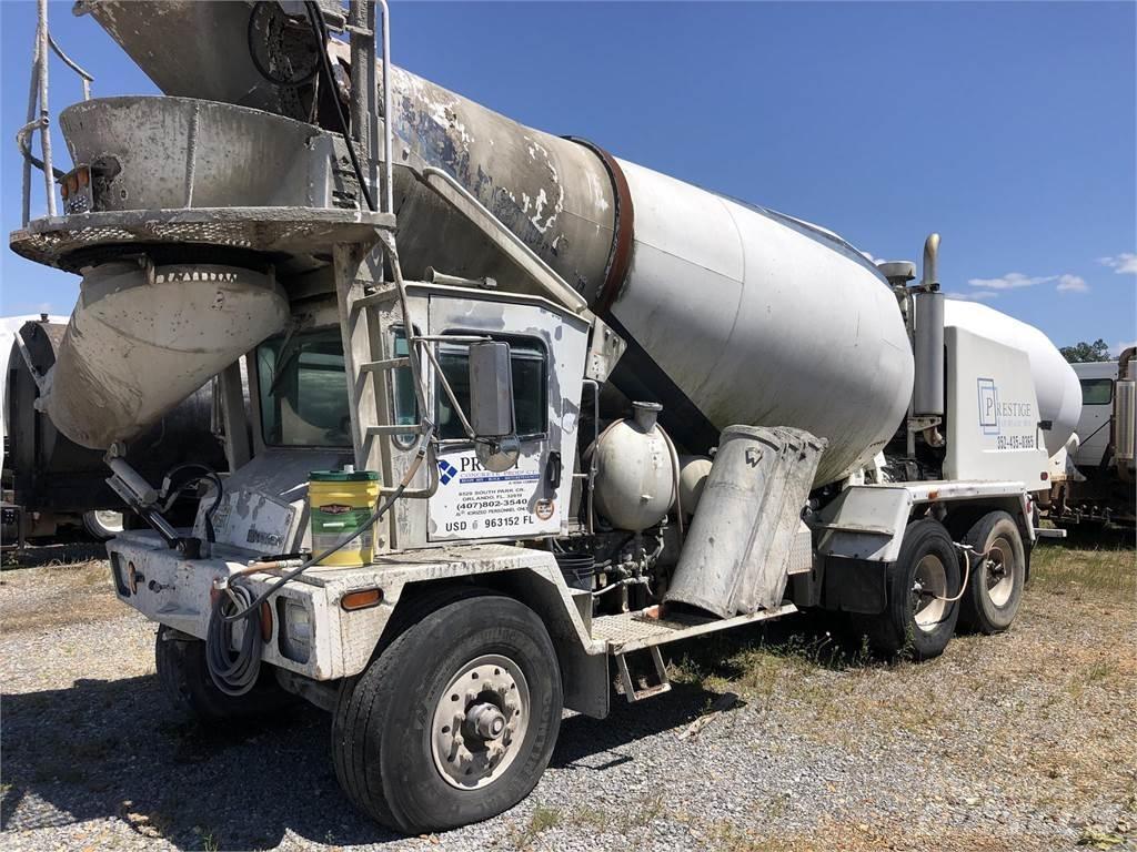 Terex FDB6000 Beton-Mischfahrzeuge