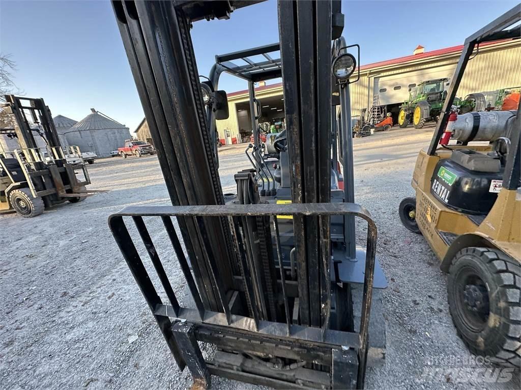 Toyota 8FGU25 Andere Gabelstapler