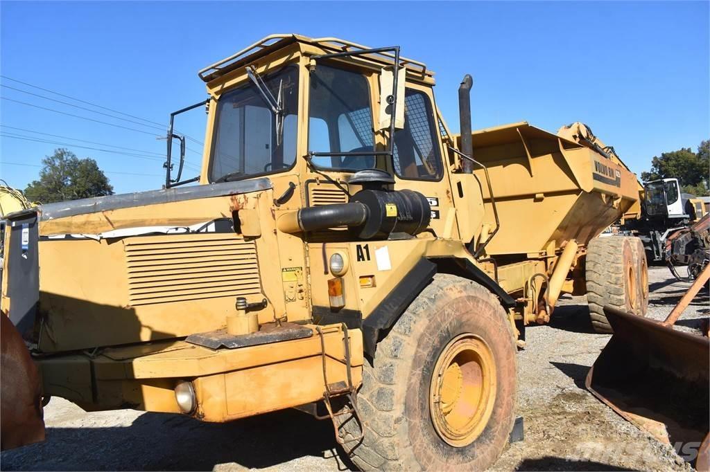 Volvo A25 Dumper - Knickgelenk