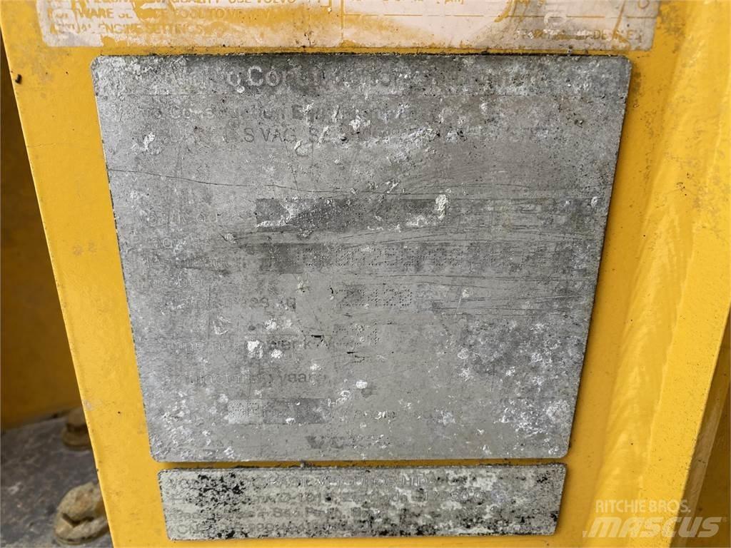 Volvo A25G Dumper - Knickgelenk
