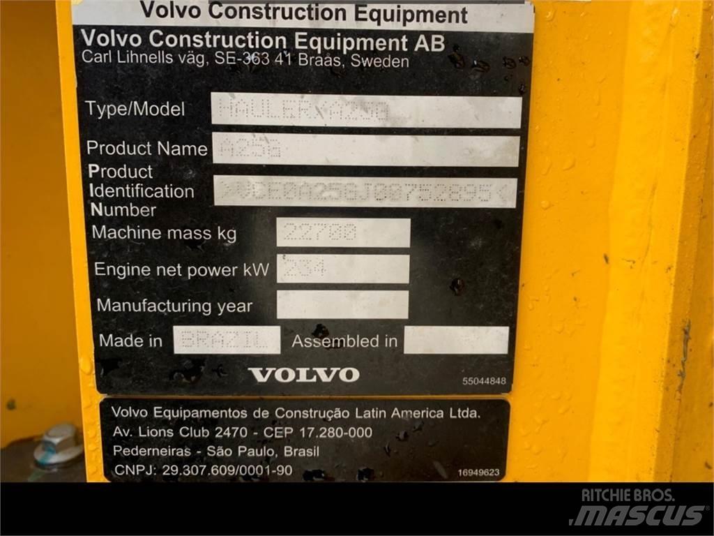 Volvo A25G Dumper - Knickgelenk