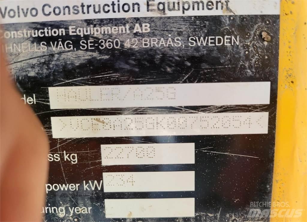 Volvo A25G Dumper - Knickgelenk