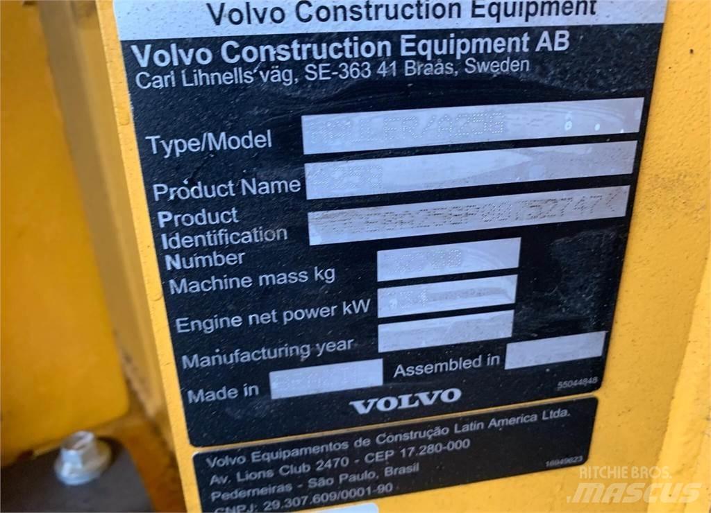 Volvo A25G Dumper - Knickgelenk