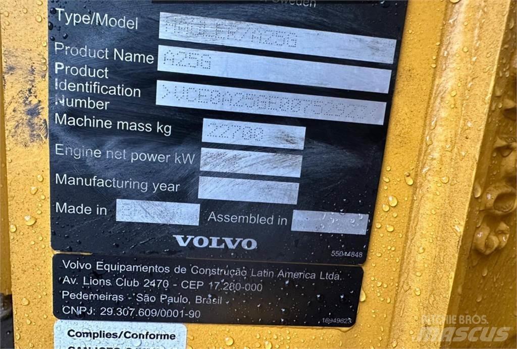 Volvo A25G Dumper - Knickgelenk