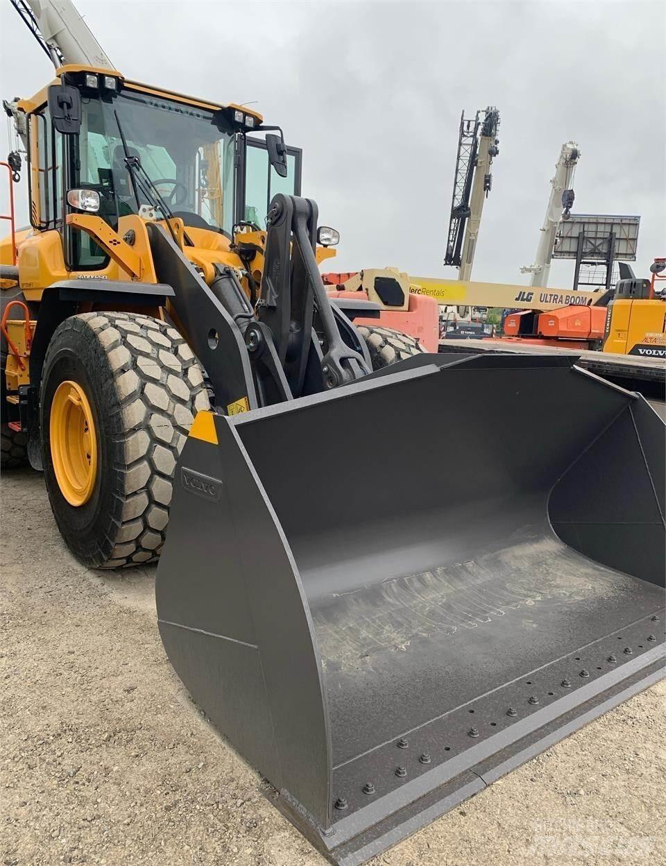 Volvo L120H Radlader