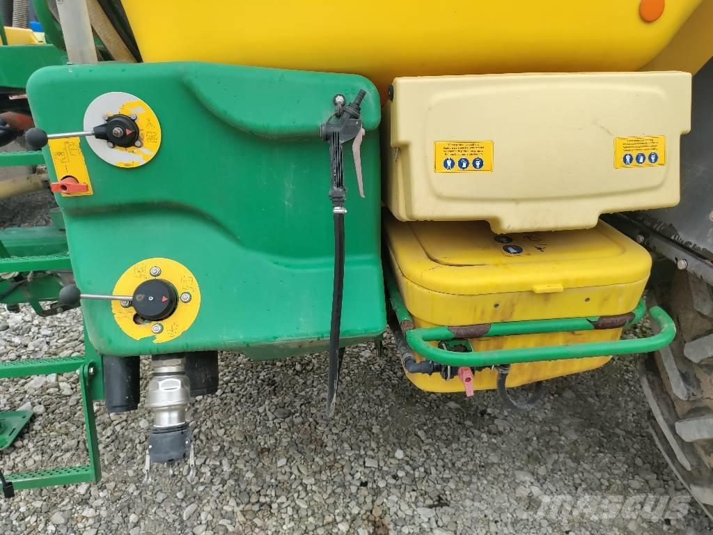 John Deere 740 i Anhängespritzen
