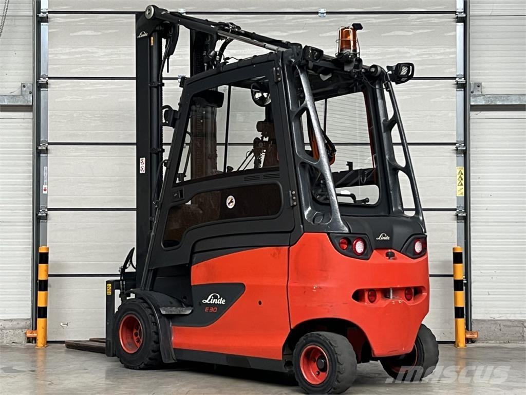 Linde E30/600HL Elektro Stapler