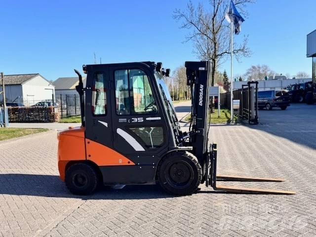 Doosan D35c Pro-7 Diesel Stapler