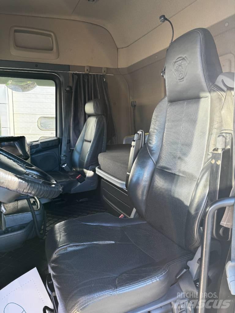 Scania R520LB8x4*4 Kipper
