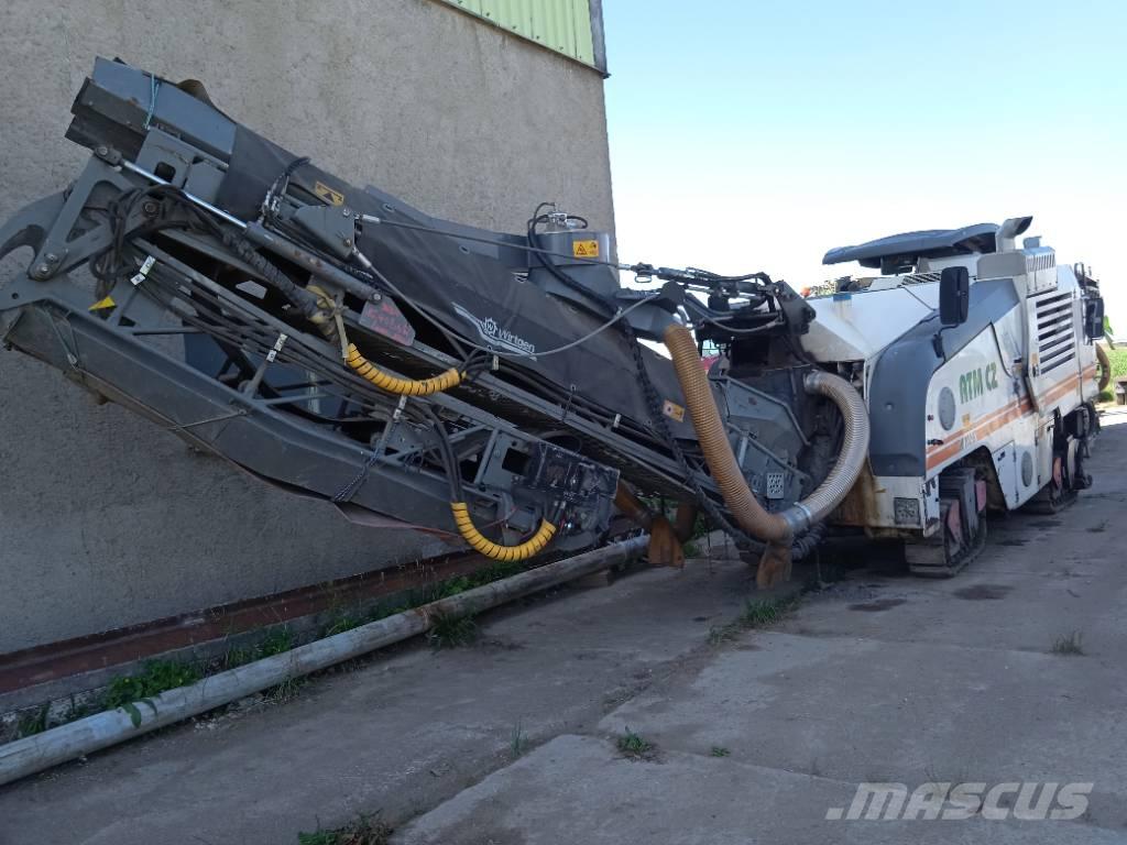 Wirtgen W 100 Fi Asphaltfräsen