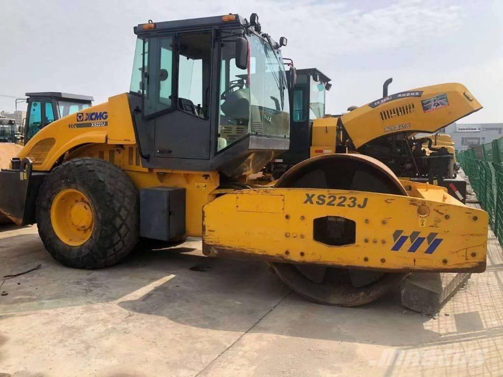 XCMG XS 223 J Walzenzüge