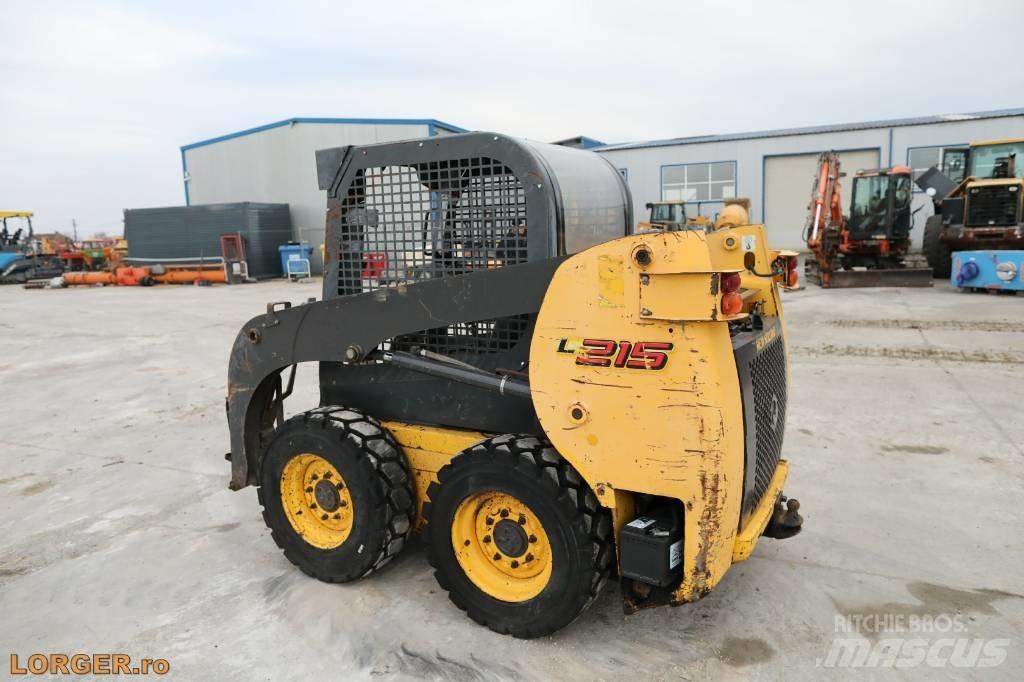 New Holland L 215 Kompaktlader