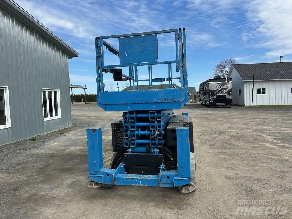 Genie GS 4069 RT Scheren-Arbeitsbühnen