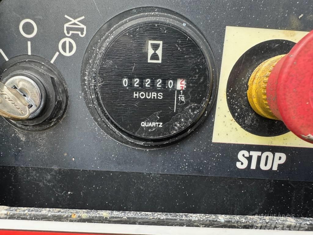 Genie GS 4069 RT Scheren-Arbeitsbühnen