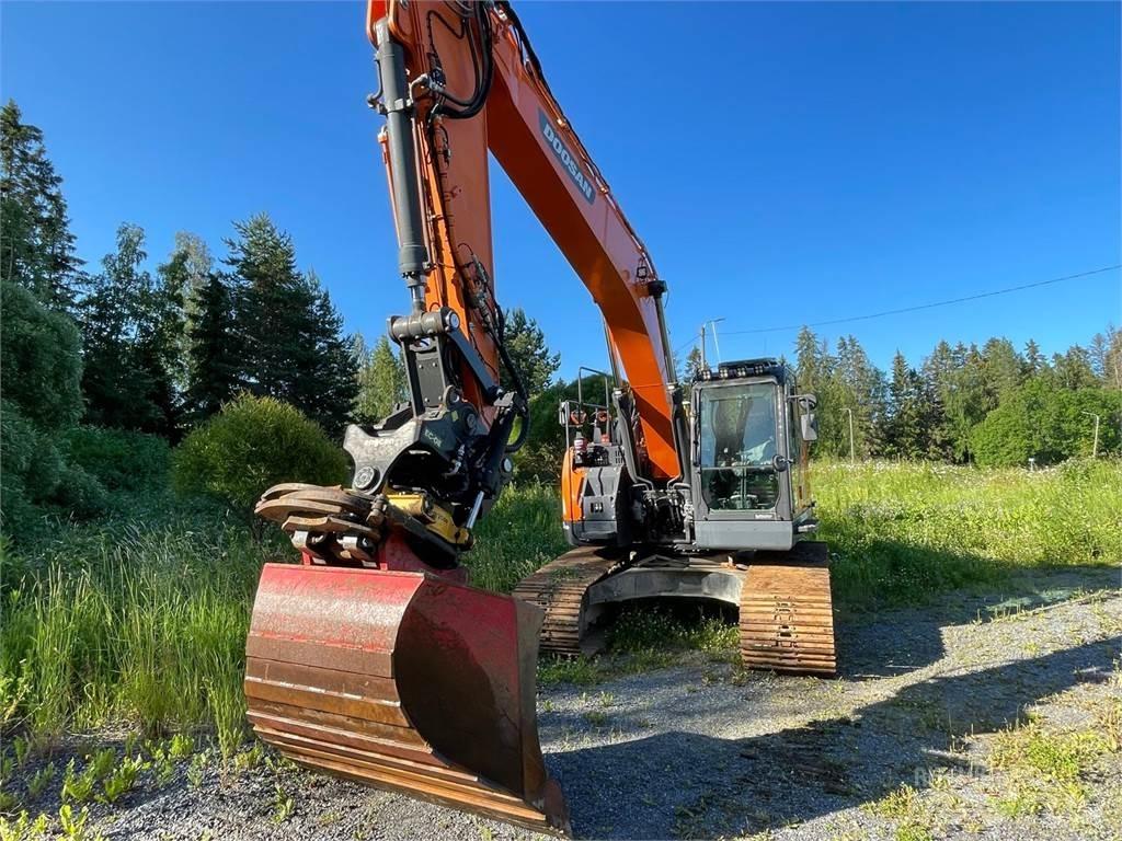 Doosan DX235 LRC Raupenbagger