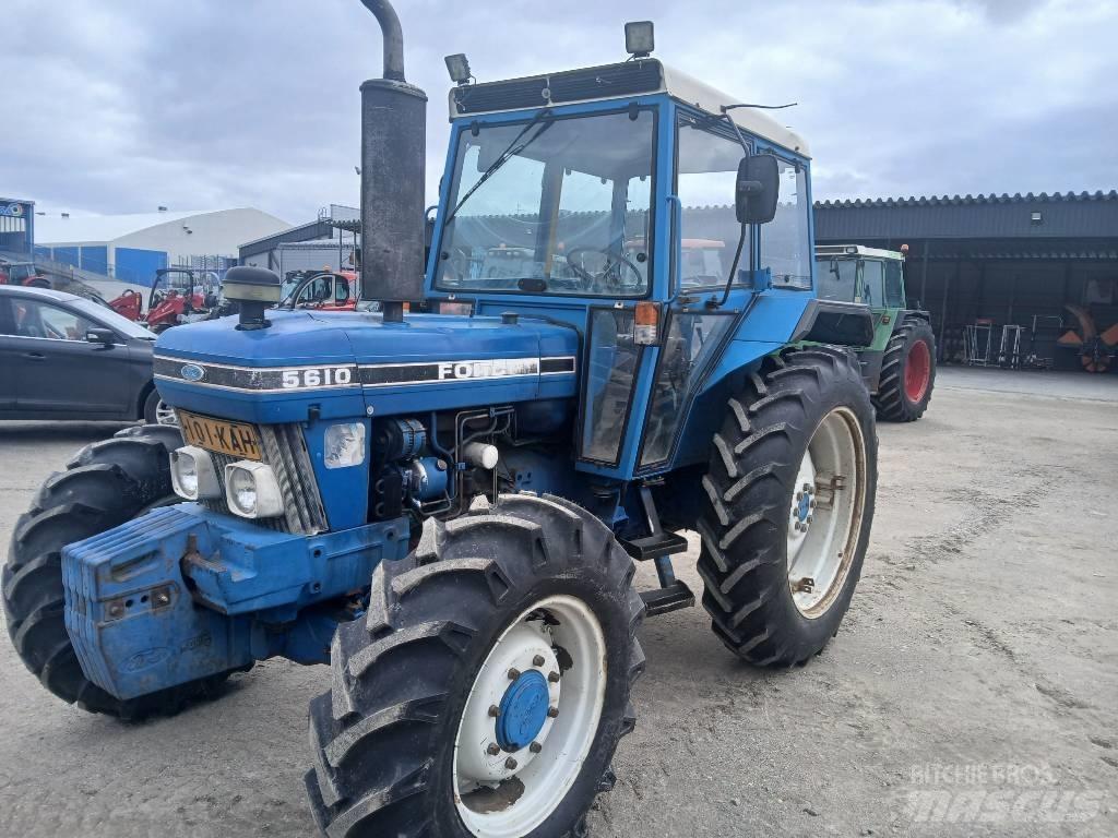 Ford 5610 Farmal Traktoren