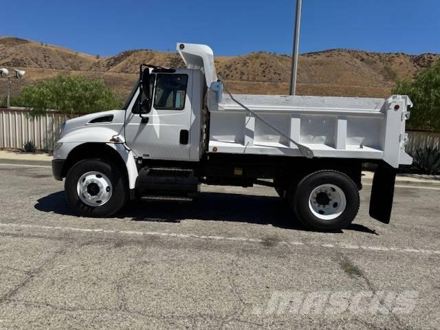 International 4400 Kipper