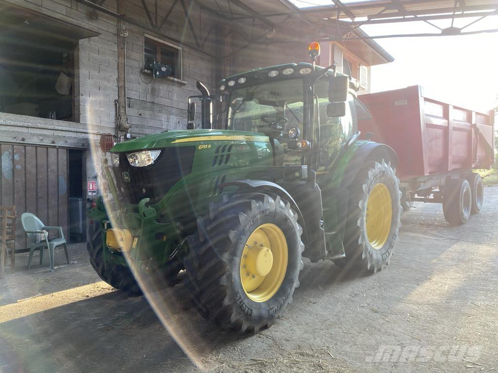 John Deere 6155R Traktoren