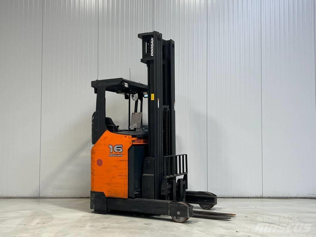 Doosan BR16JW-7 PLUS Schubmaststapler