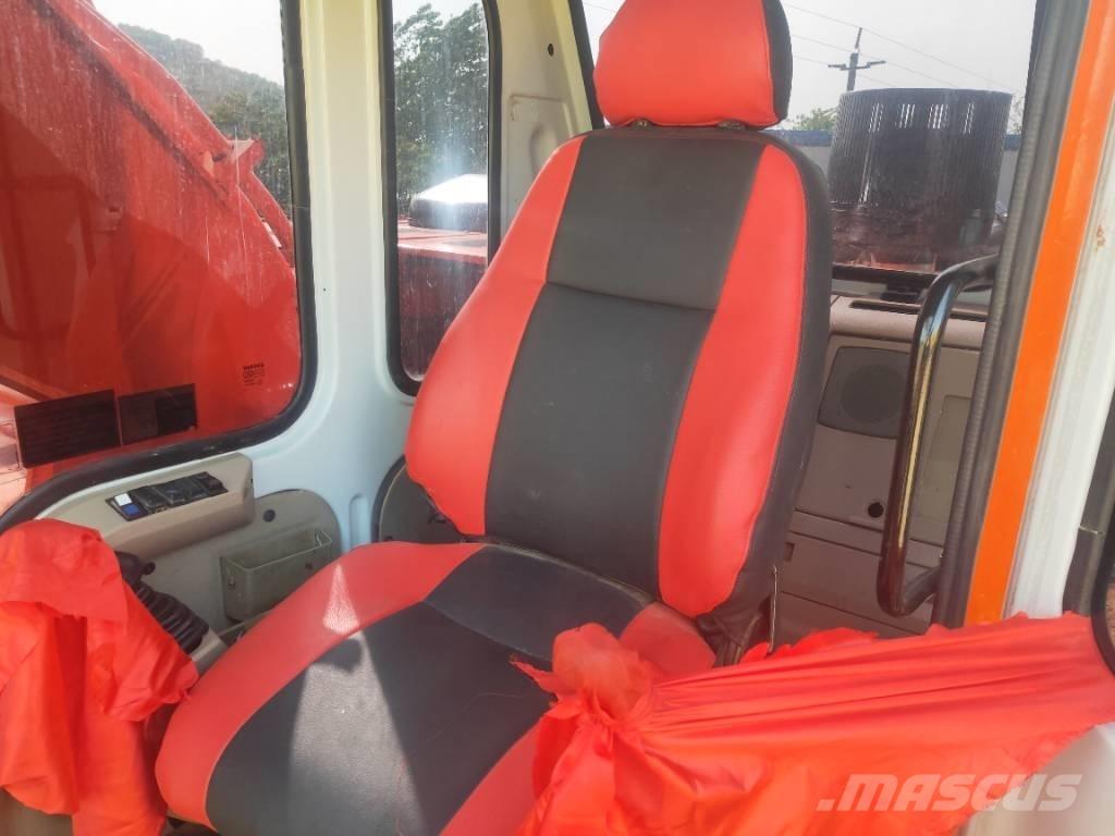 Doosan DH220LC-7 Raupenbagger