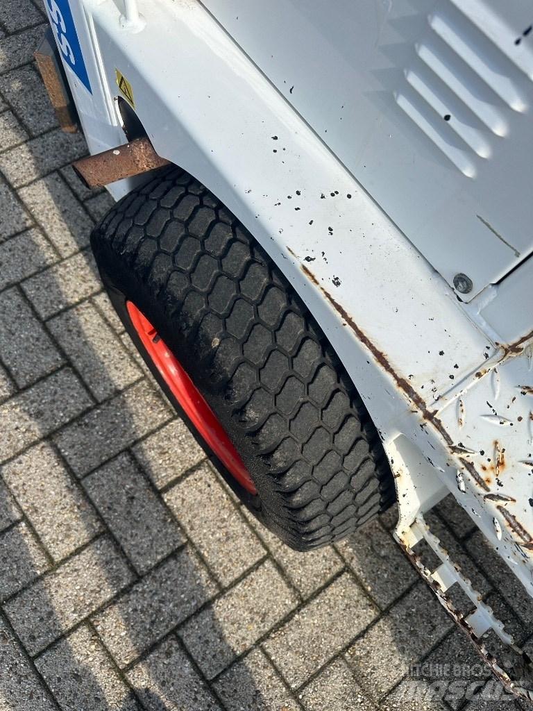 Knikmops 100 Radlader