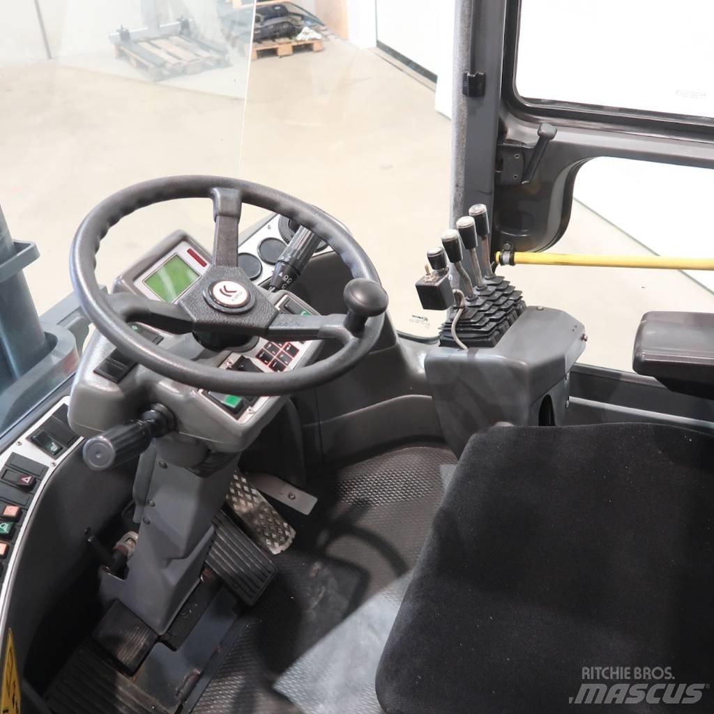 Kalmar DCE80-6 Diesel Stapler