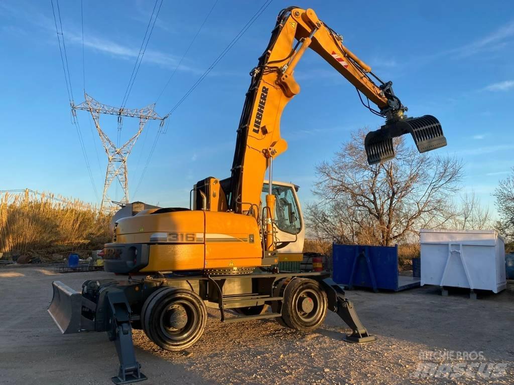 Liebherr A 316 Materialumschlag