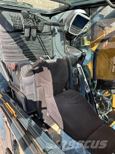 Hyundai HX 260 L Raupenbagger