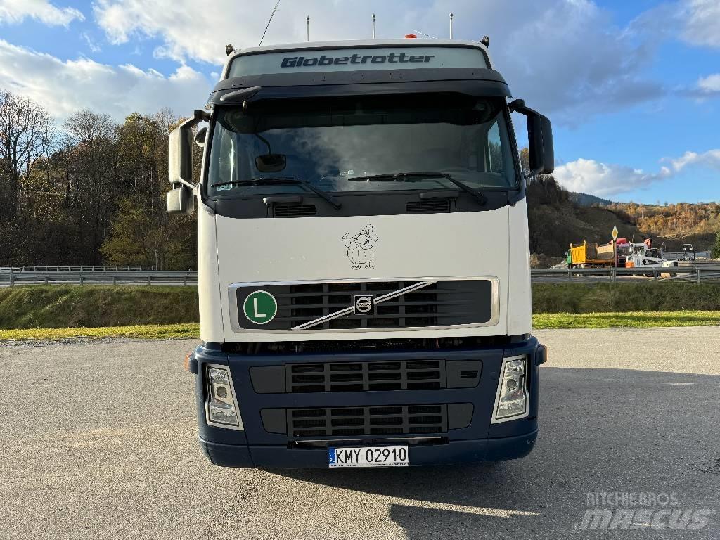 Volvo F 12 Sattelzugmaschinen