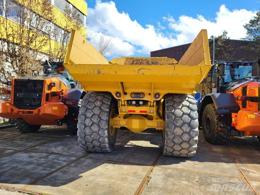 Bell B30E 4x4 Dumper - Knickgelenk