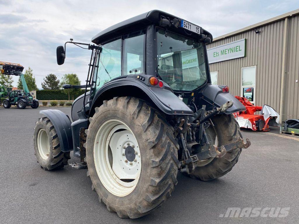 Valtra N92 HITECH Traktoren