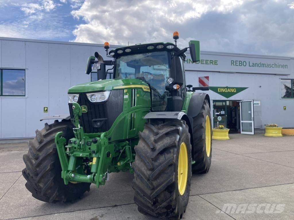 John Deere 6R250 Traktoren