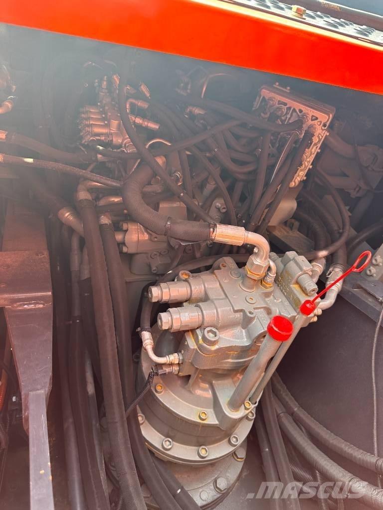 Hitachi ZX200 Raupenbagger