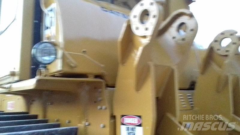 CAT D9G Bulldozer