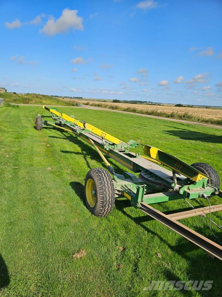 John Deere S 680 Mähdrescher