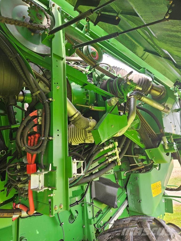 John Deere S 680 Mähdrescher